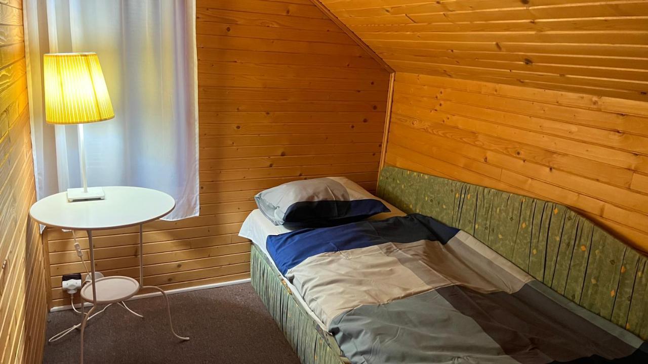 Houseboat - Beacon Of Happiness Hotel Bratislava Exterior photo